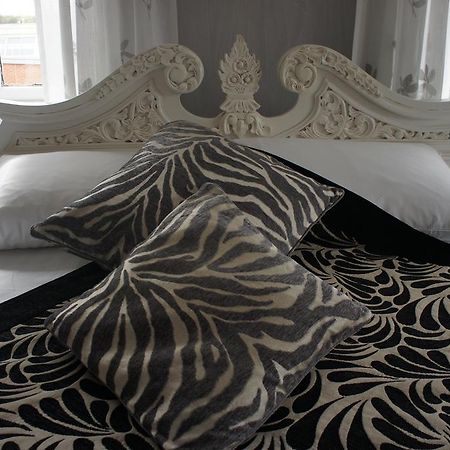 York House Hotel เวคฟิลด์ ภายนอก รูปภาพ