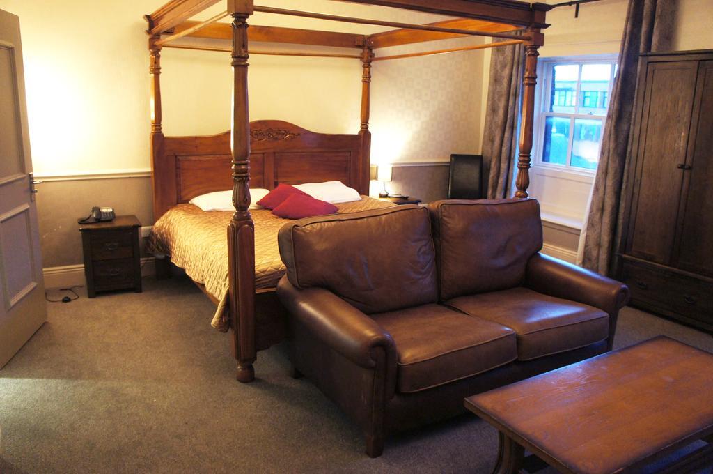 York House Hotel เวคฟิลด์ ภายนอก รูปภาพ