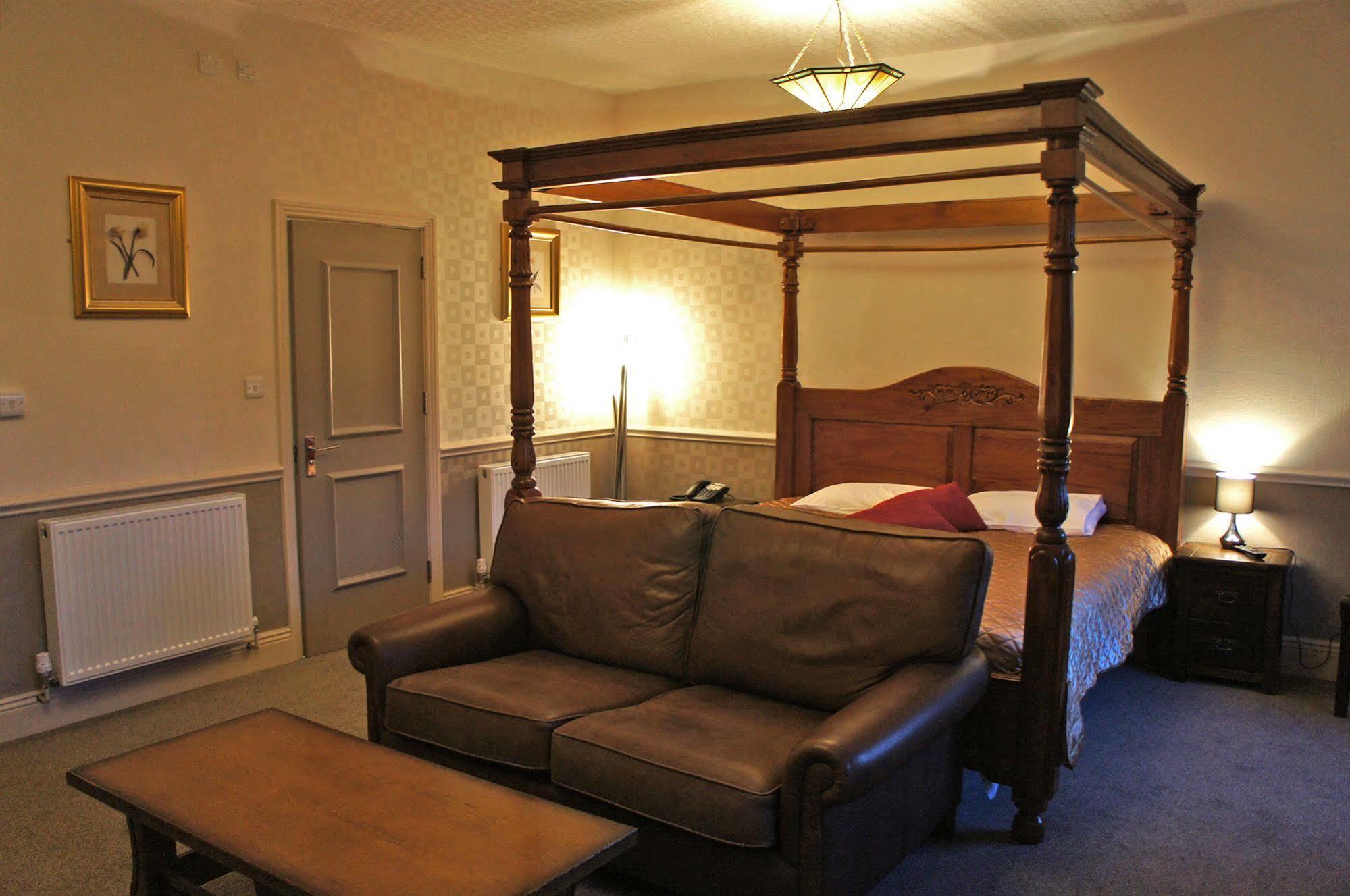 York House Hotel เวคฟิลด์ ภายนอก รูปภาพ