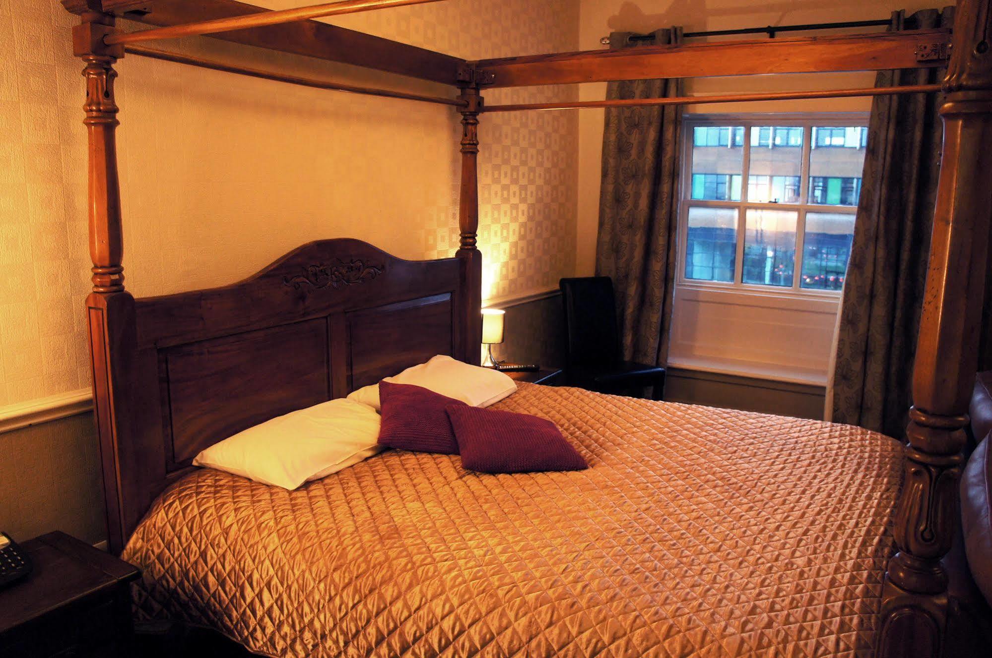 York House Hotel เวคฟิลด์ ภายนอก รูปภาพ
